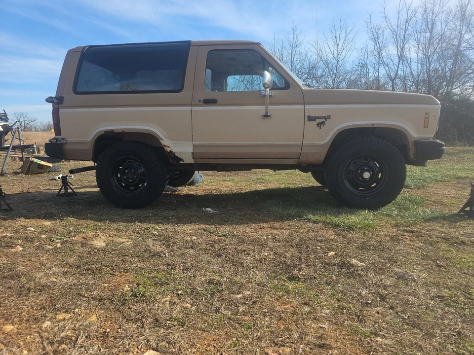 1984 Ford Bronco II - Image 3 of 5