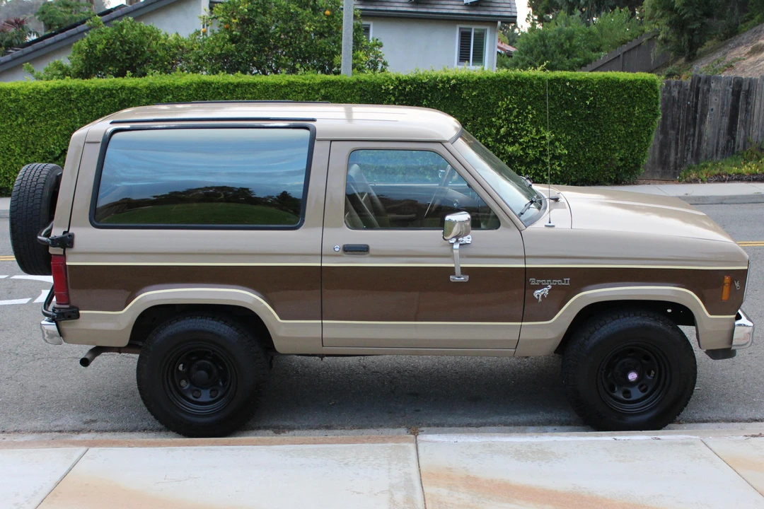 1984 Ford Bronco II - Image 3 of 5