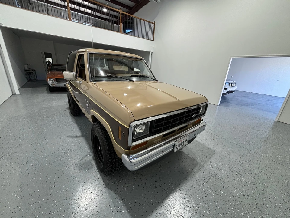 1984 Ford Bronco II - Image 19 of 31