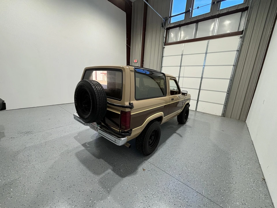 1984 Ford Bronco II - Image 13 of 31