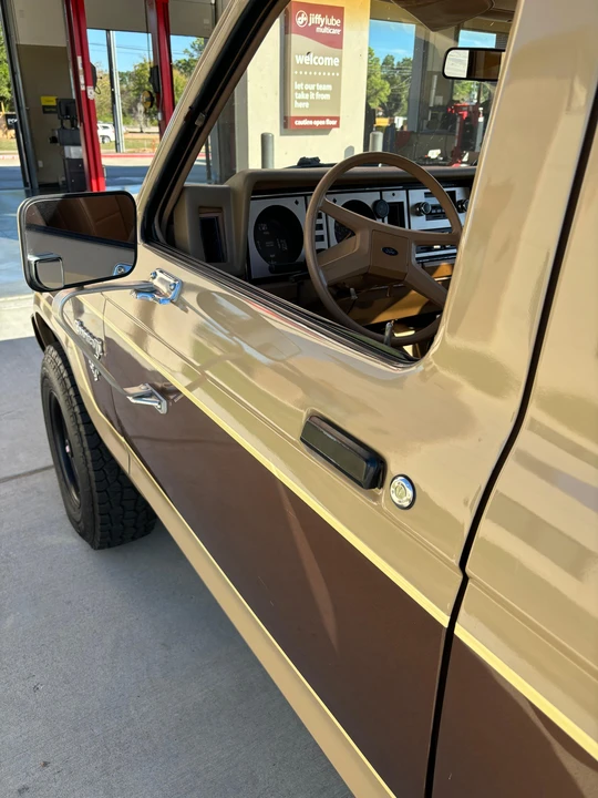 1984 Ford Bronco II - Image 23 of 31