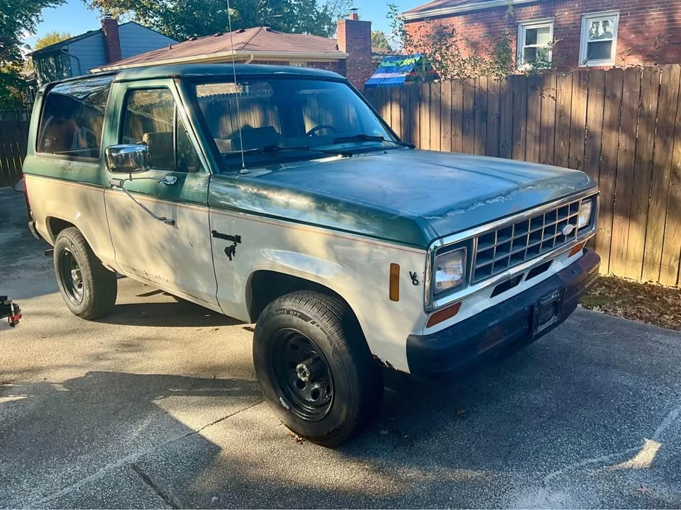 1984 Ford Bronco II - Image 2 of 8