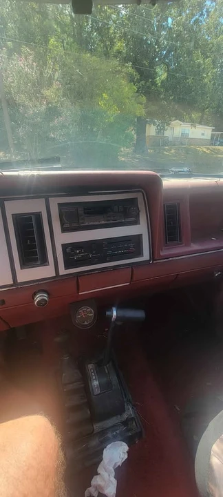 1984 Ford Bronco 3rd Gen - Image 10 of 11