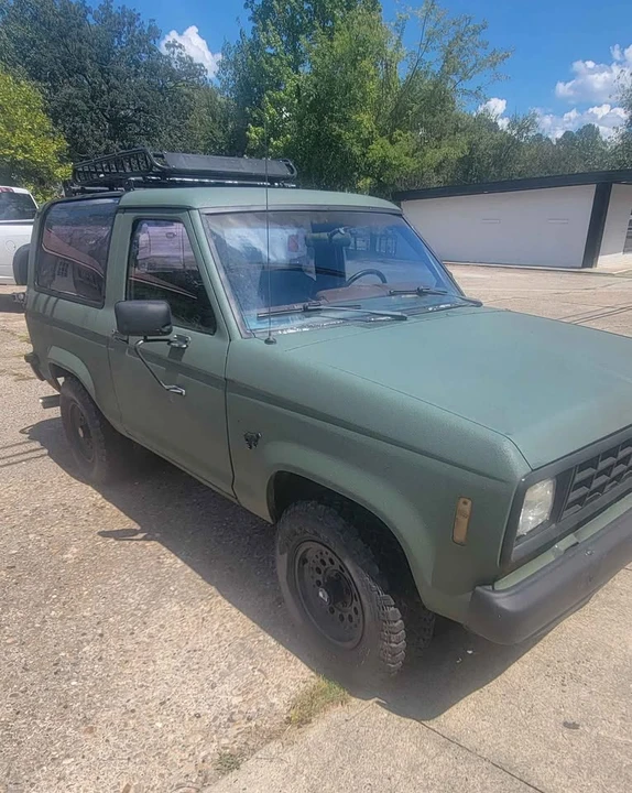 1984 Ford Bronco 3rd Gen - Image 3 of 11