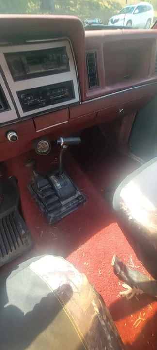 1984 Ford Bronco 3rd Gen - Image 6 of 11