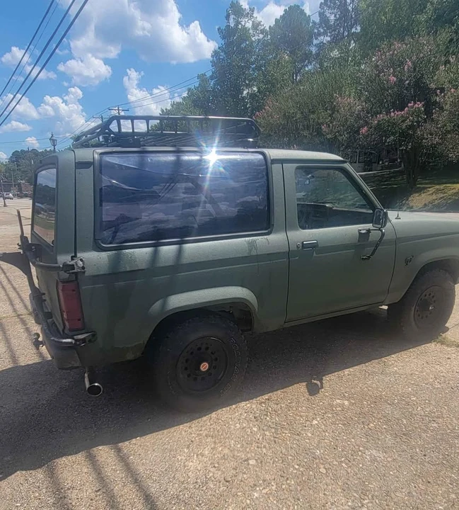 1984 Ford Bronco 3rd Gen - Image 2 of 11
