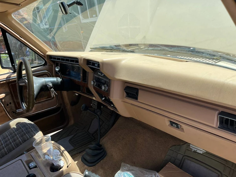 1984 Ford Bronco 3rd Gen - Image 7 of 10