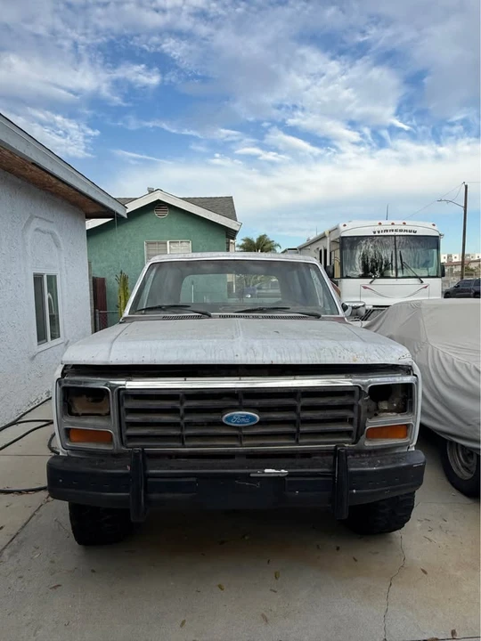 1984 Ford Bronco 3rd Gen - Image 2 of 8