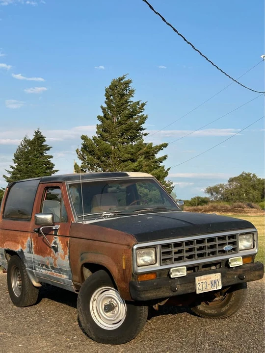 1984 Ford Bronco 3rd Gen - Image 2 of 4