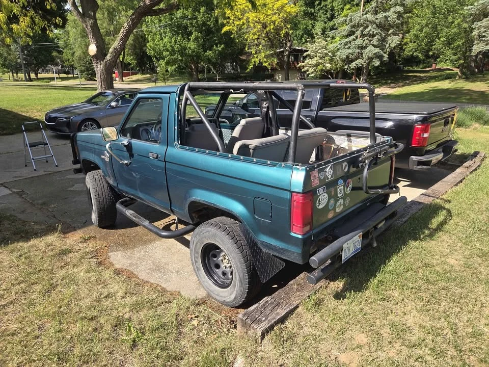1984 Ford Bronco 3rd Gen - Image 6 of 10
