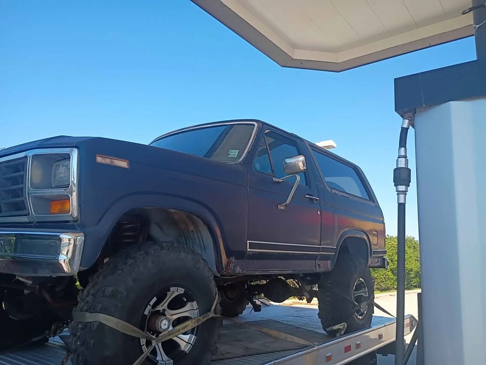 1984 Ford Bronco 3rd Gen - Image 5 of 13