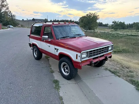 1984 Ford Bronco Sport Utility 2D