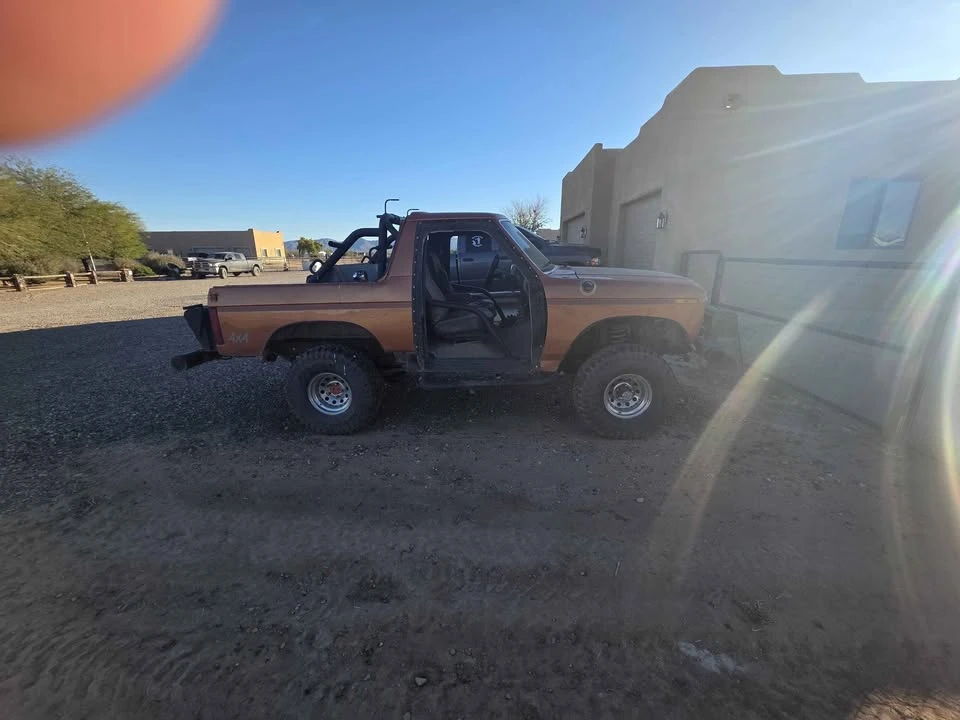 1984 Ford Bronco 3rd Gen - Image 4 of 8