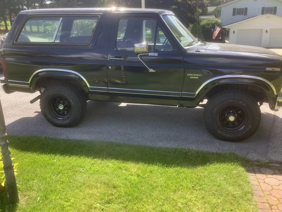 1984 Ford Bronco 3rd Gen - Image 4 of 8