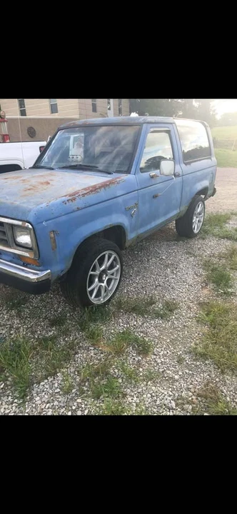 1984 Ford Bronco 3rd Gen - Image 3 of 18