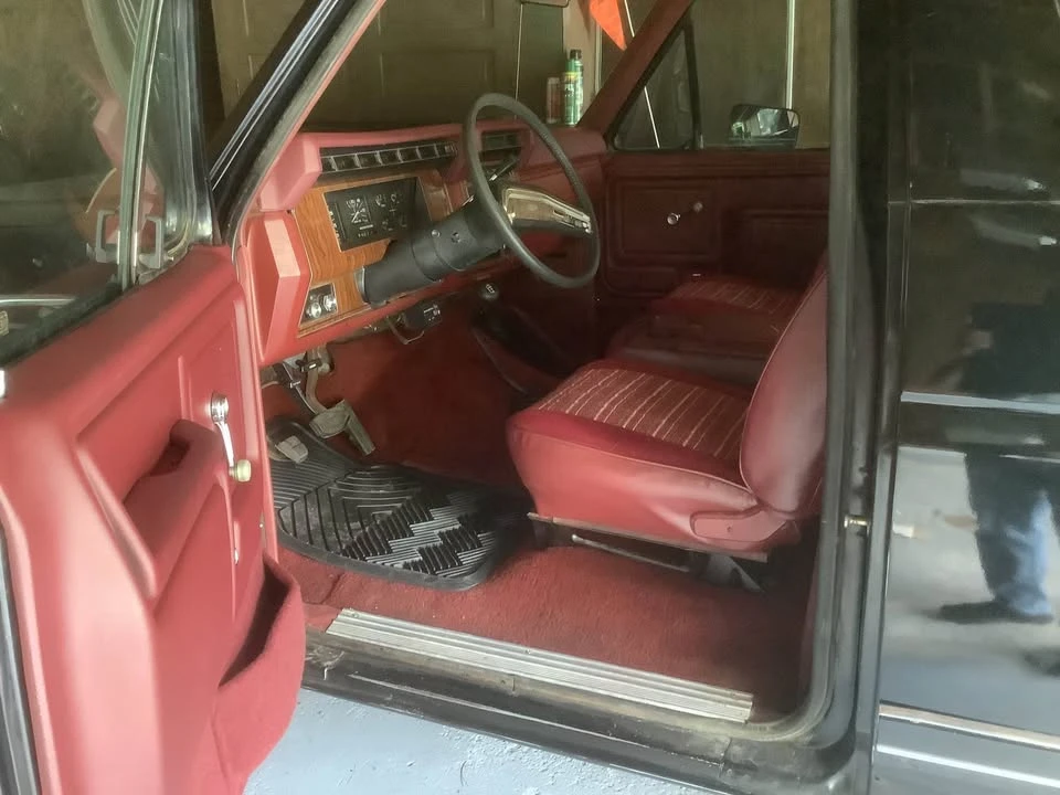 1984 Ford Bronco 3rd Gen - Image 3 of 8