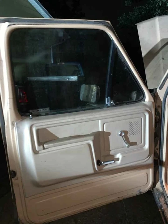 1984 Ford Bronco 3rd Gen - Image 10 of 20