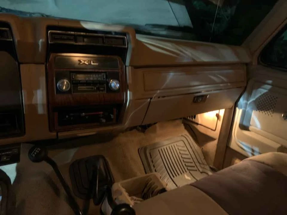 1984 Ford Bronco 3rd Gen - Image 8 of 20