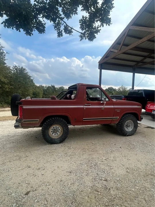 1984 Ford Bronco 3rd Gen - Image 3 of 7