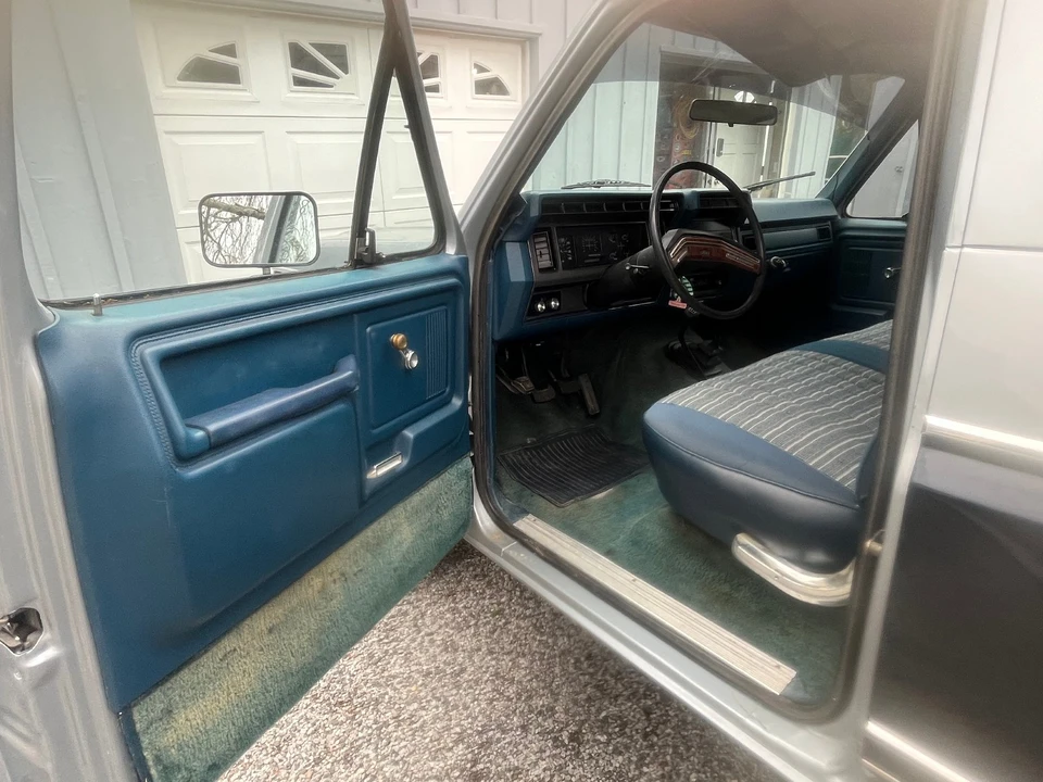 1984 Ford Bronco 3rd Gen - Image 18 of 21