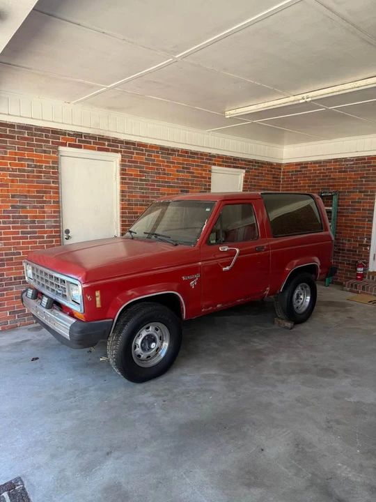 1984 Ford Bronco 3rd Gen - Image 2 of 11