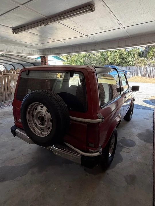 1984 Ford Bronco 3rd Gen - Image 6 of 11