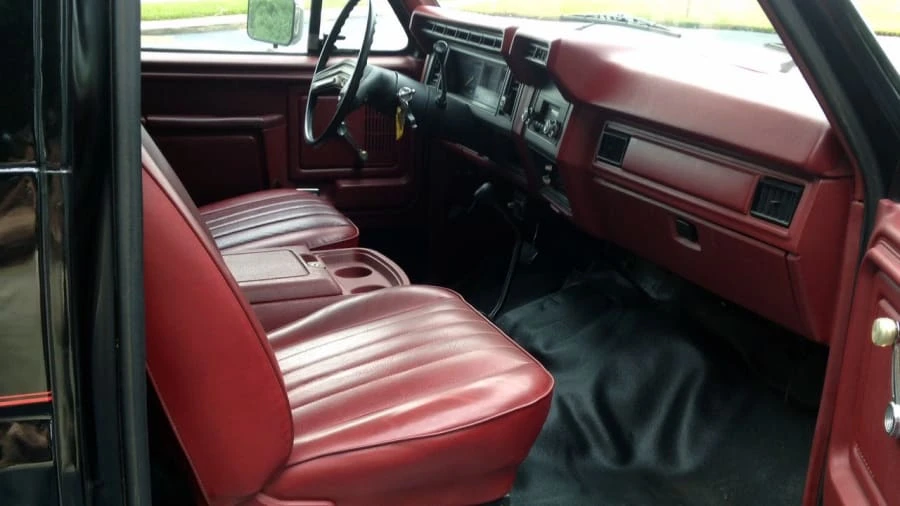 1984 Ford Bronco 3rd Gen - Image 6 of 12