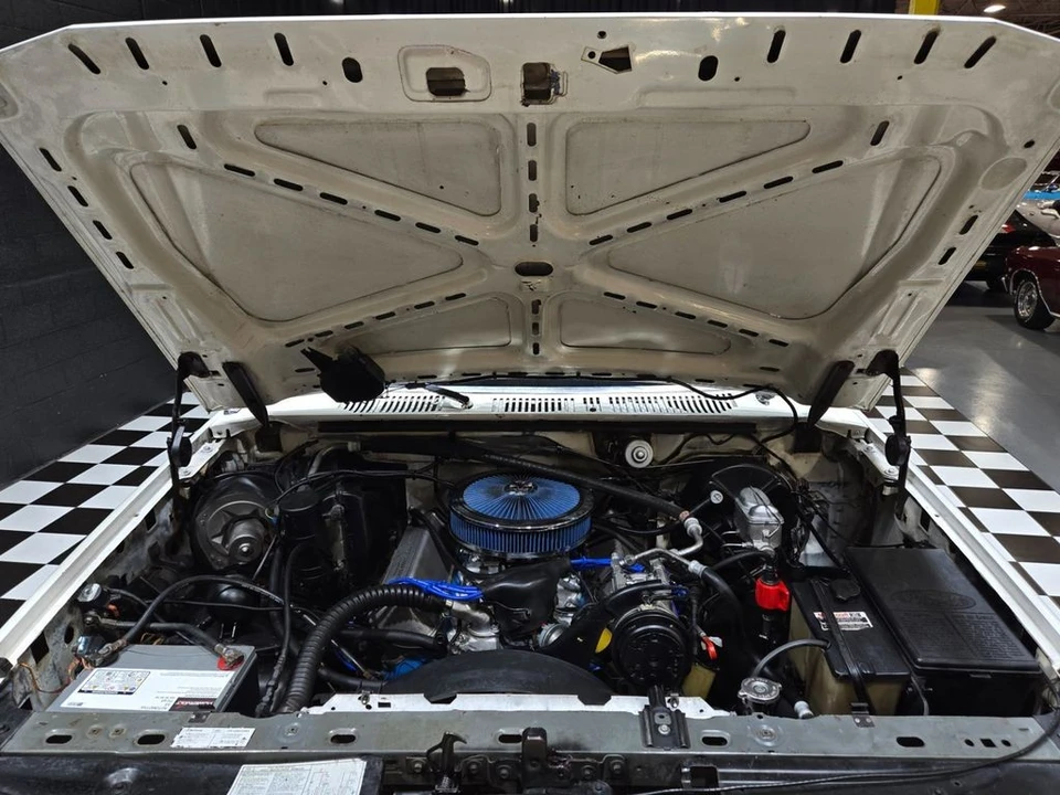 1984 Ford Bronco 3rd Gen - Image 9 of 12