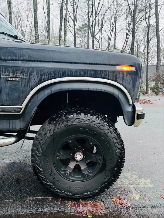 1984 Ford Bronco 3rd Gen - Image 6 of 10