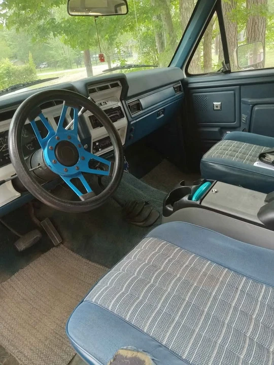 1984 Ford Bronco 3rd Gen - Image 5 of 10