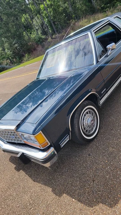 1984 Ford Crown Victoria - Image 4 of 12