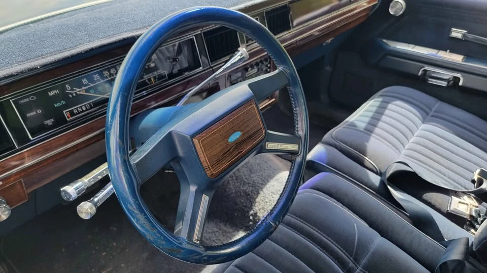 1984 Ford Crown Victoria - Image 6 of 12