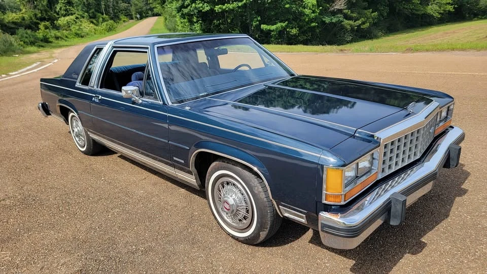 1984 Ford Crown Victoria - Image 3 of 12