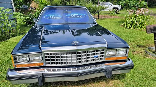 1984 Ford Crown Victoria