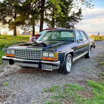 1984 Ford Crown Victoria