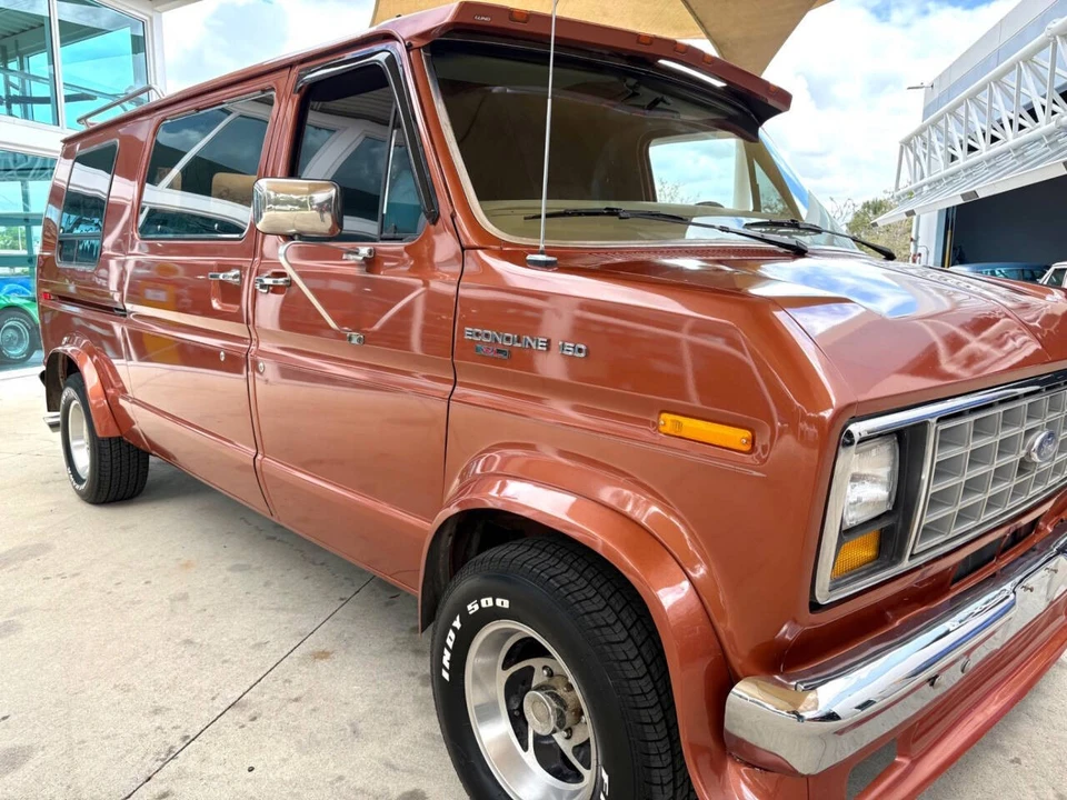 1984 Ford Econoline Van - Image 18 of 21