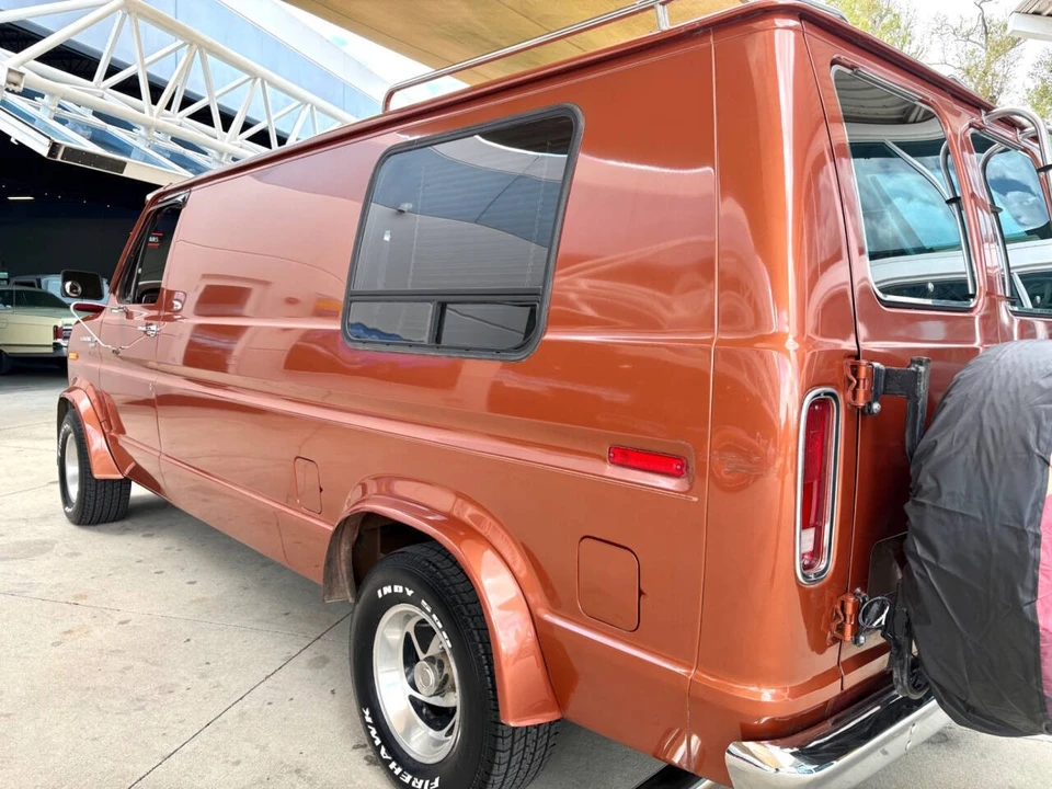 1984 Ford Econoline Van - Image 14 of 21