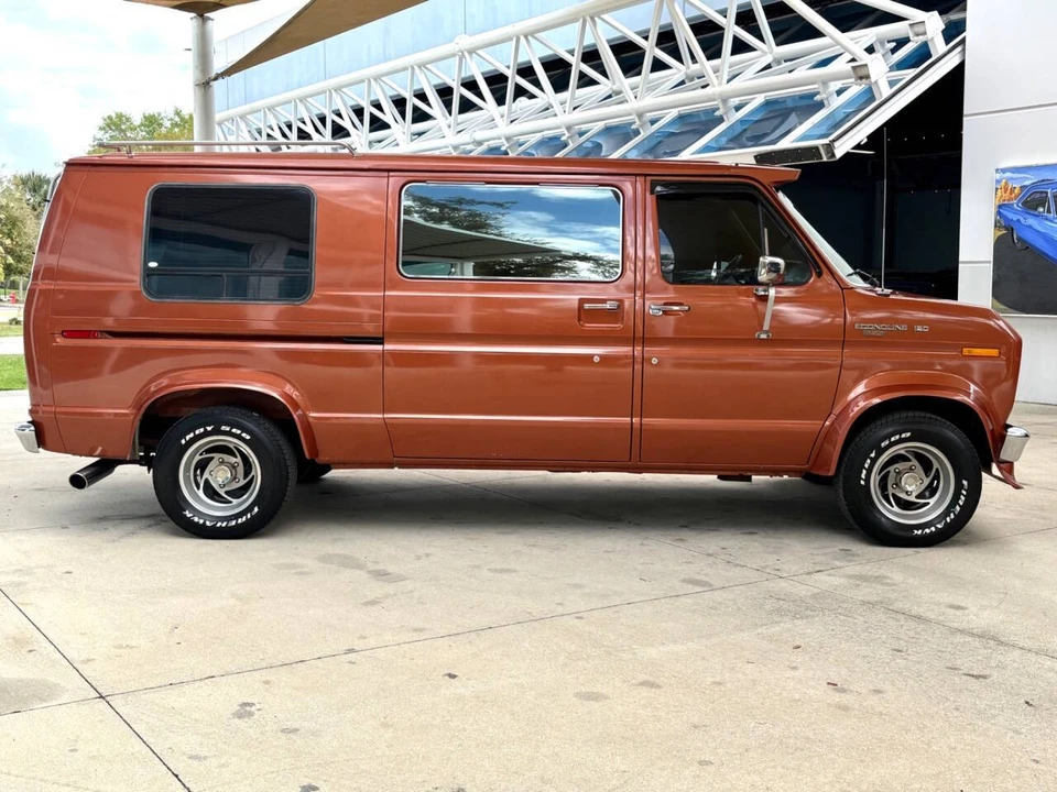 1984 Ford Econoline Van - Image 5 of 21