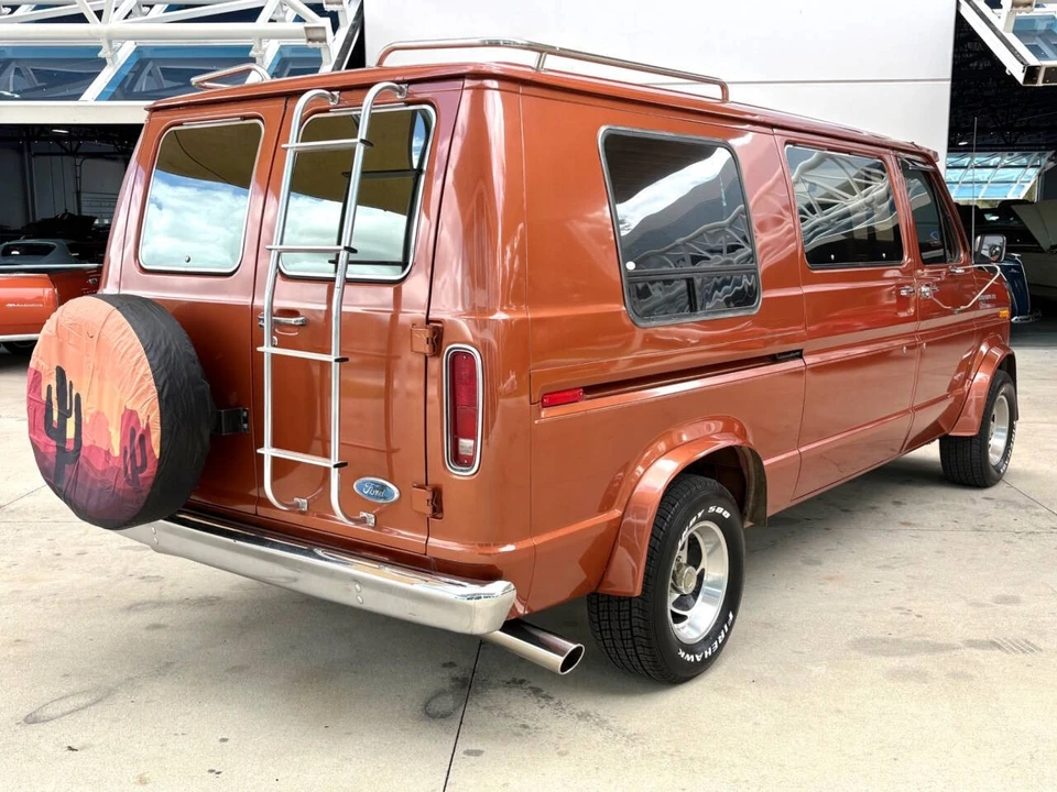 1984 Ford Econoline Van - Image 6 of 21