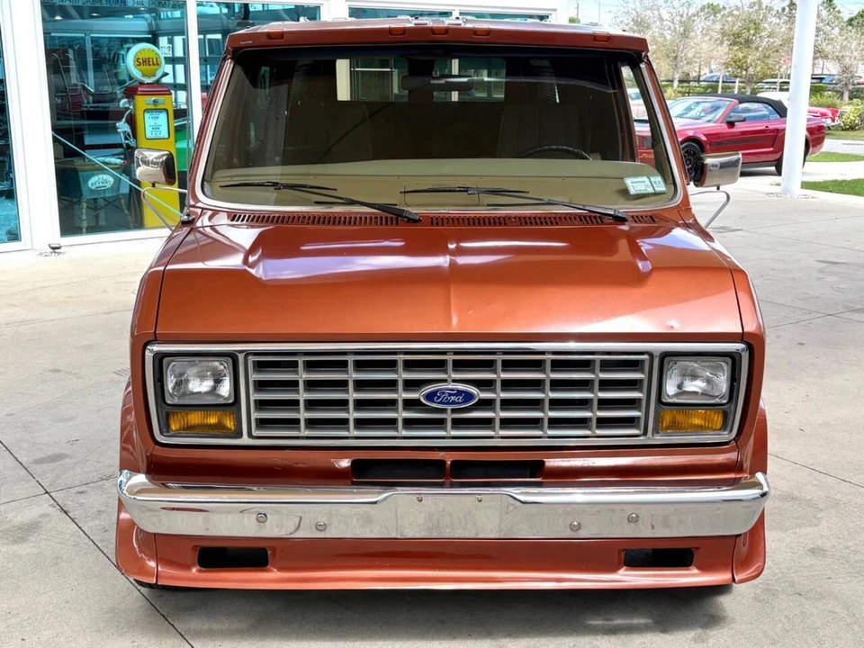 1984 Ford Econoline Van - Image 3 of 21