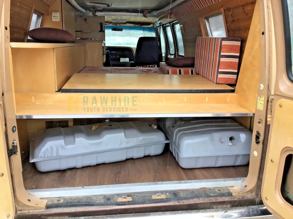 1984 Ford Econoline Van - Image 10 of 20