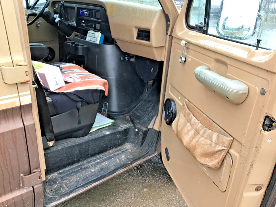 1984 Ford Econoline Van - Image 15 of 20