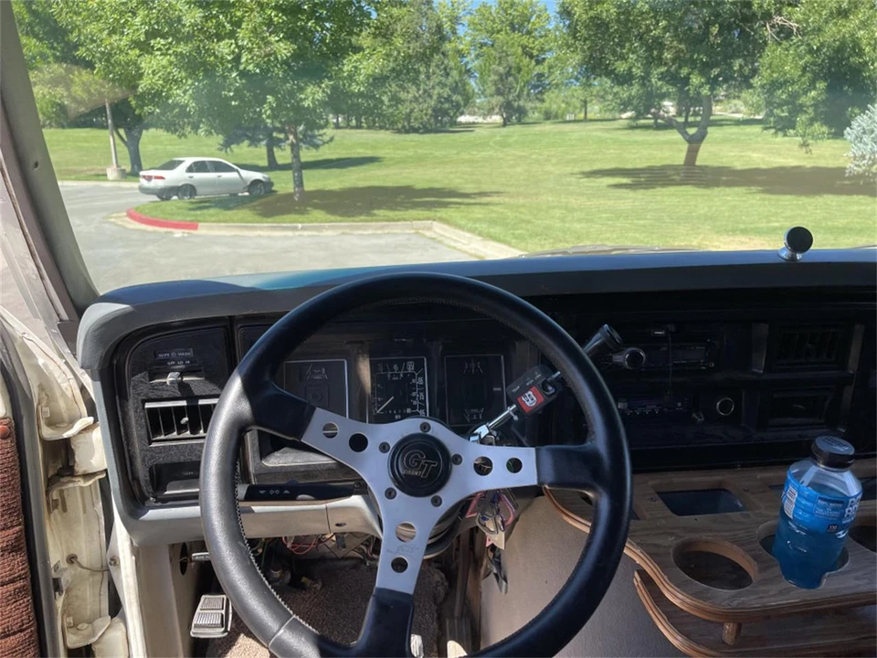 1984 Ford Econoline Van - Image 9 of 17