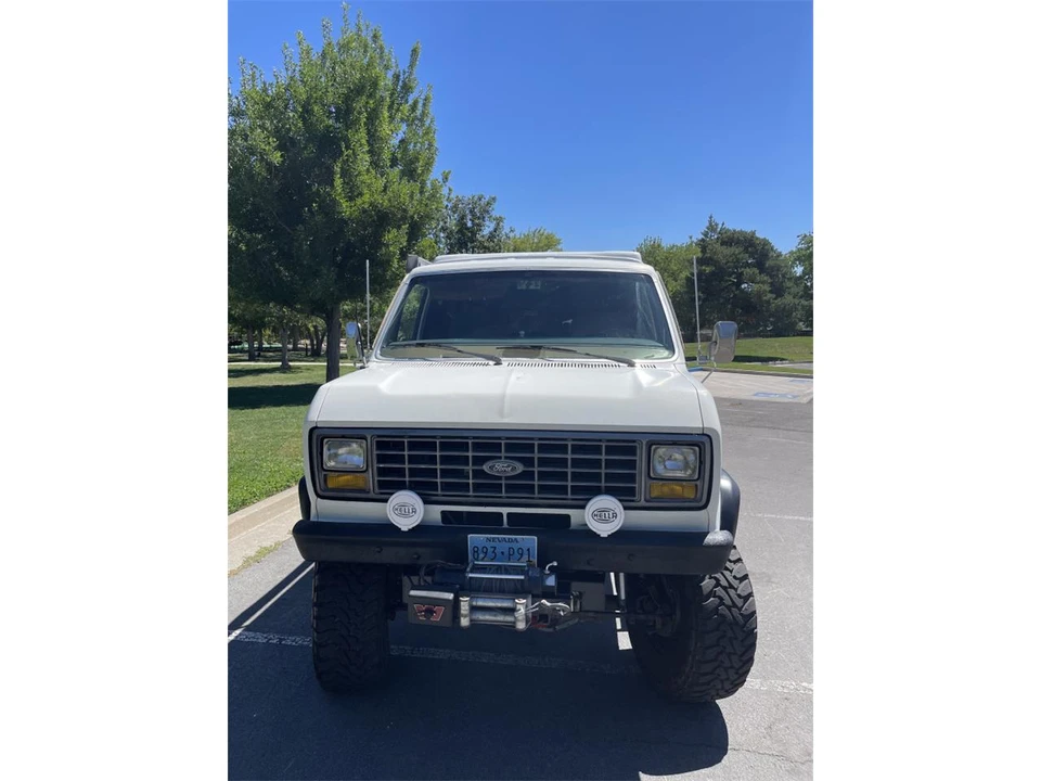 1984 Ford Econoline Van - Image 3 of 17