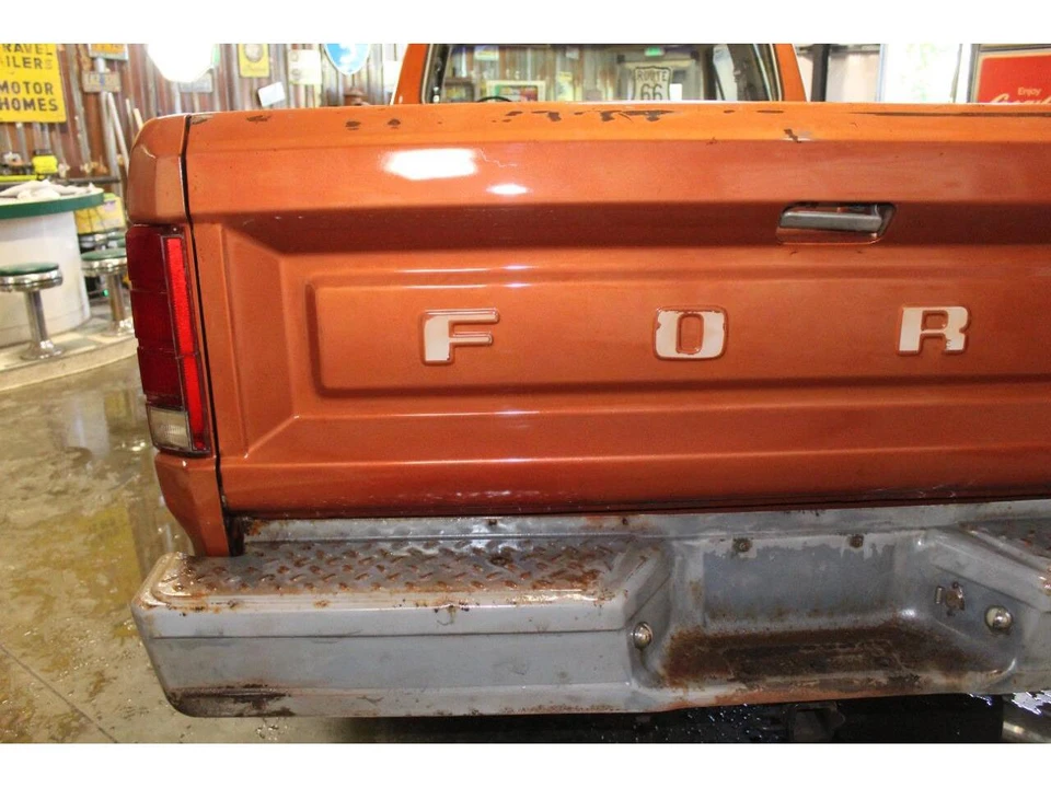 1984 Ford F-Series 7th Gen - Image 23 of 31
