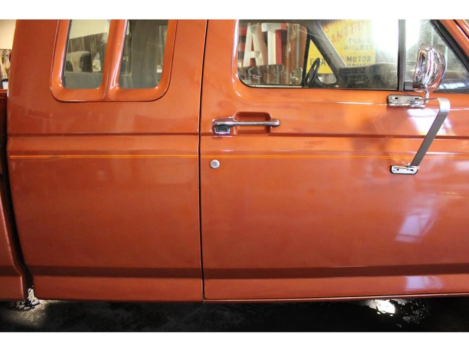 1984 Ford F-Series 7th Gen - Image 16 of 31