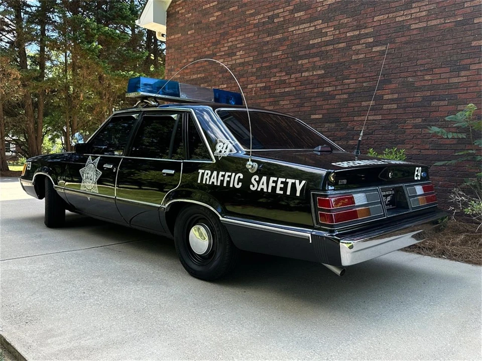 1984 Ford LTD - Image 11 of 31