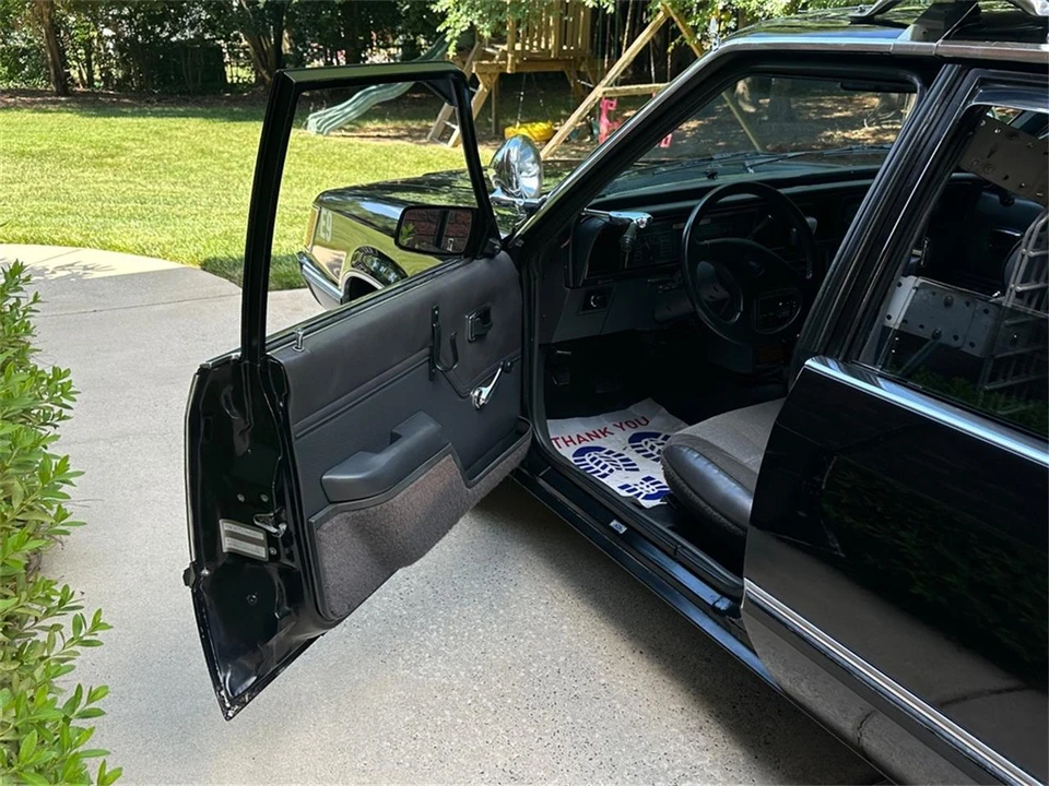 1984 Ford LTD - Image 25 of 31