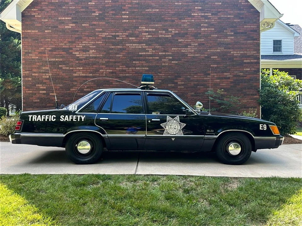 1984 Ford LTD - Image 20 of 31