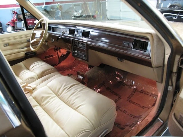 1984 Ford Country Squire - Image 9 of 21